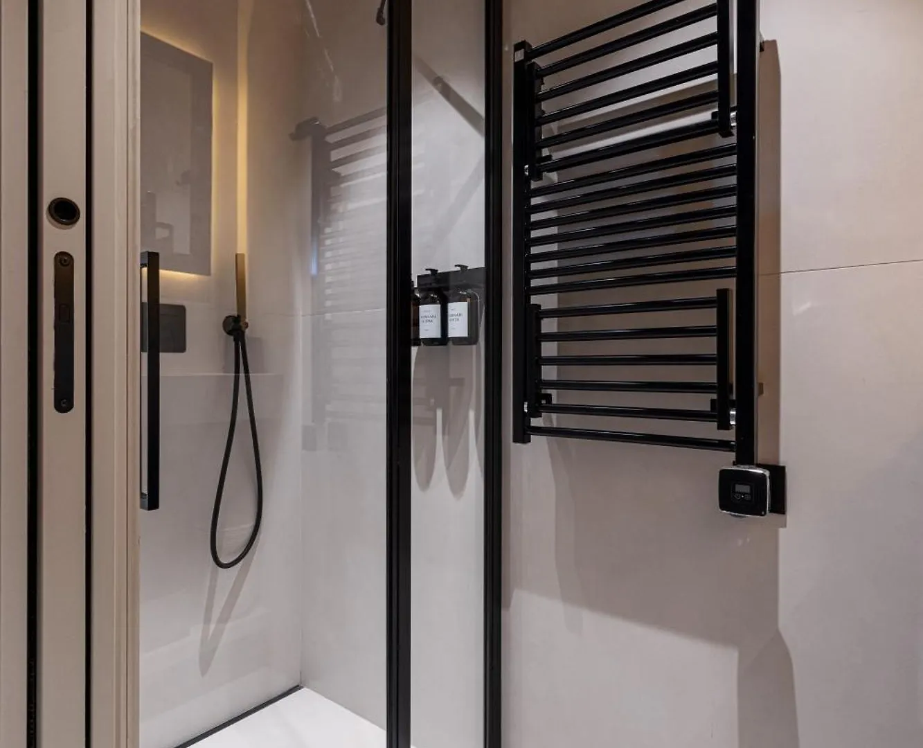 Wabisabi Suites - Mero Cannes 0*,